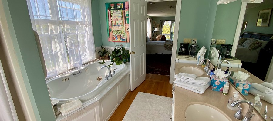 King Bathroom On Our 3 Boardwalk Cape Cod Vacation Rental